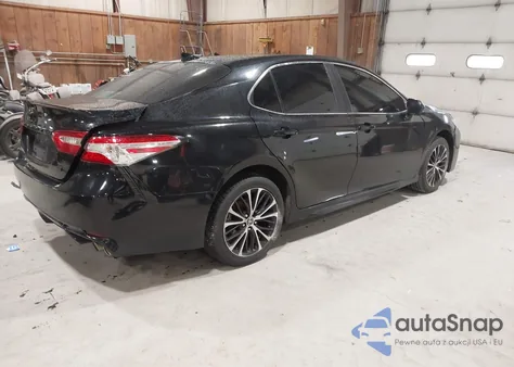 2020 Toyota Camry Se z USA, uszkodzony, nr VIN 4T1G11AK4LU360320